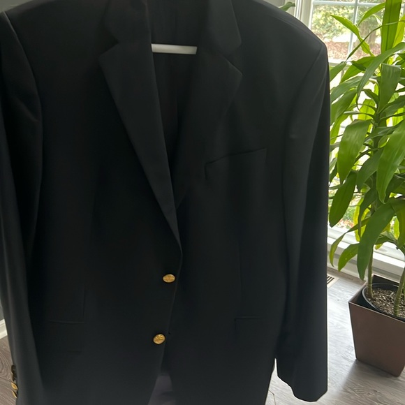 A navy blue Brooks Brother Madison 1818 sports coat sized 41L. - Picture 2 of 4
